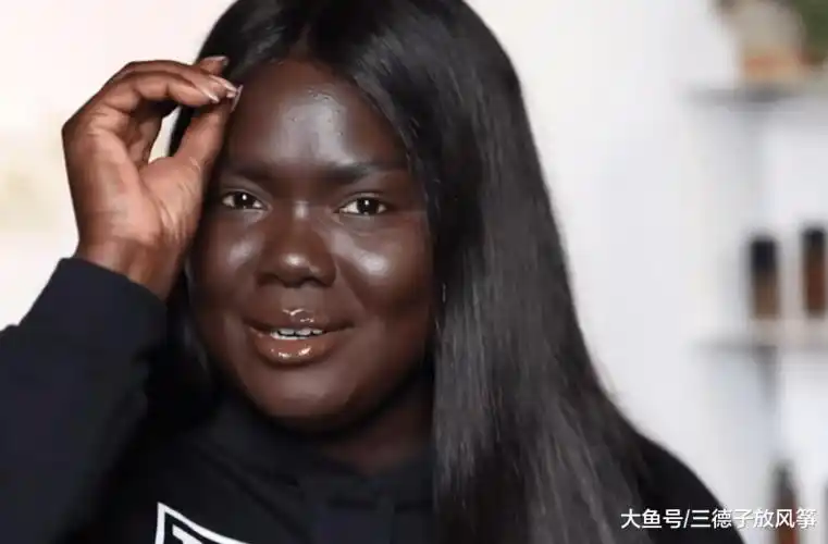 非洲人为什么这么黑?一位黑人妹子把显微镜放在脸上,竟有惊人发现