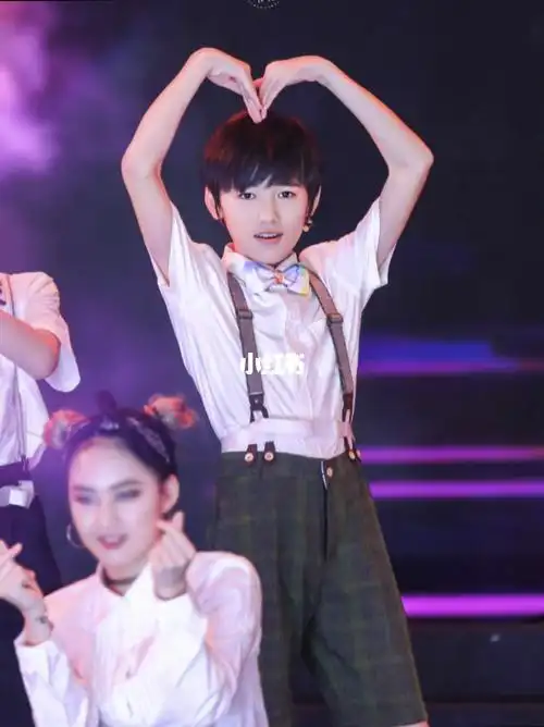 宋亚轩从小跳到大的小甜豆