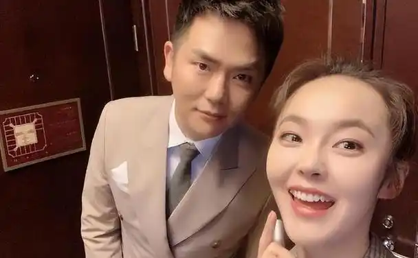 学生遍布内娱,包括但不限于蓝盈莹,邓超,文章,张翰,斓曦等人.