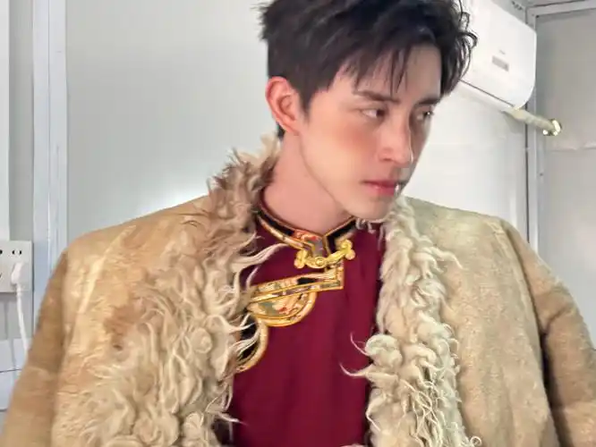 敖瑞鹏1006生日快乐#记录下27岁的@敖瑞鹏的微博92#假期最后一天陪