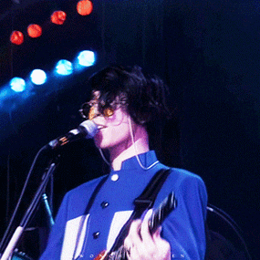 黄贯中旧照曝光昔日清纯如今沧桑不改心中温柔朱茵真会挑