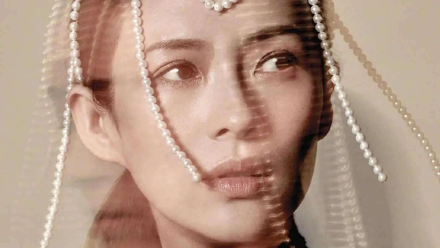 来一波章子怡最新时尚封面写真