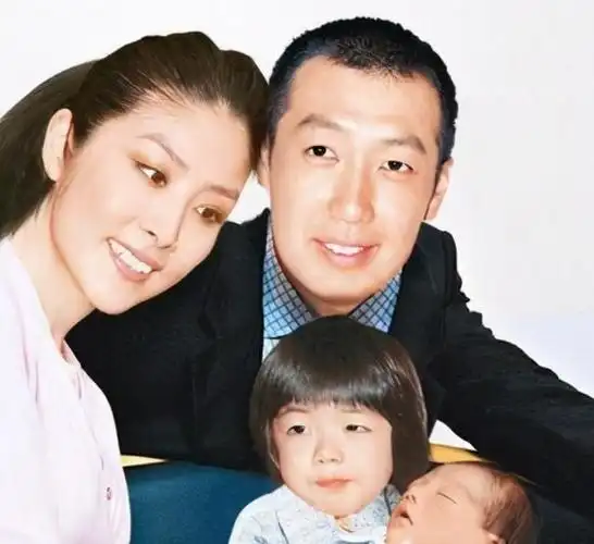 面对婆婆与大姑子,陈慧琳夹在中间难做人|陈司翰|娱乐圈|富二代_网易