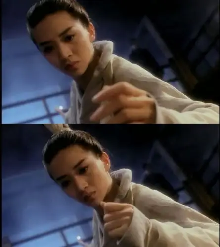 这是《新仙鹤神针》里梅艳芳饰演的白云飞,多少梅迷的初恋啊!