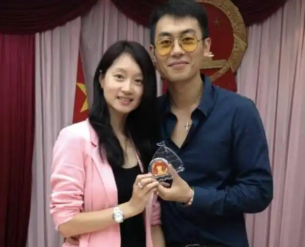 他看似花心不靠谱,疼起老婆来无人能敌 网友:遇上朱亚文就嫁了_朱丹