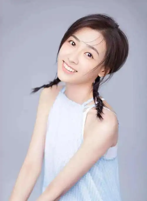 精美图集丁笑滢美图欣赏