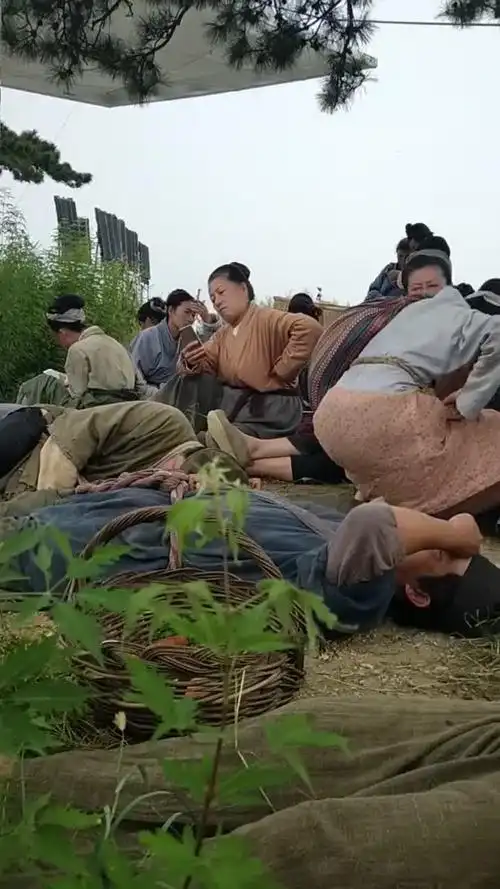 影视剧组现场拍摄花絮大揭秘6_4(3) 横店影视演员