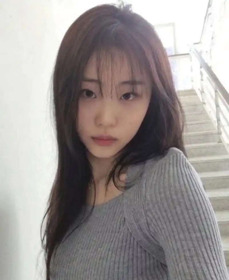 大学生的素颜照,这素颜状态真不错