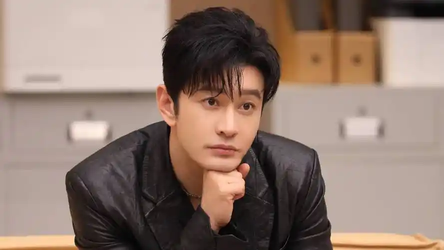 黄晓明前任和现任开撕,晓明哥挺住.金莎,邓紫棋,金晨,赵晴,杨丞琳