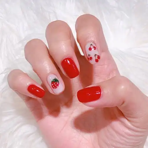 超可爱草莓樱桃指甲