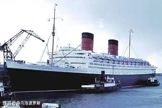 伊丽莎白女王号:二战中的海上英雄