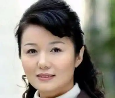 杜志国第一任妻子简介(杜志国三任老婆一个比一个漂亮)(4)