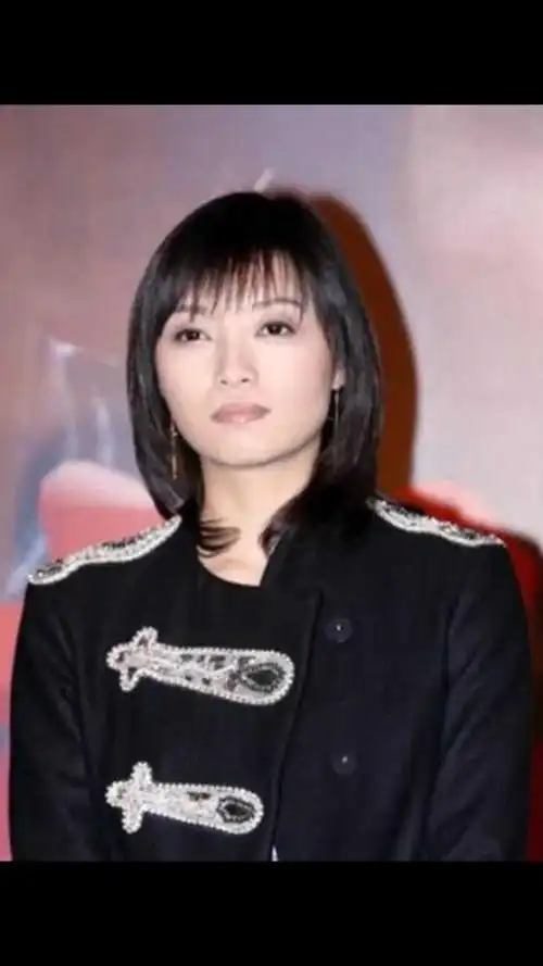 还记得亮剑里的秀琴吗,如果你还把她当村姑,那你就错了!