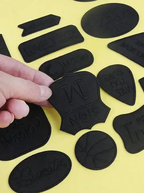 自粘黑色补丁贴徽章衣服男女羽绒服棉服破洞大号无痕修补刺绣布贴