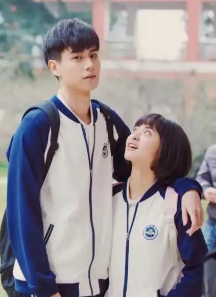 对于男生和女生,最佳配对身高差是"十公分".