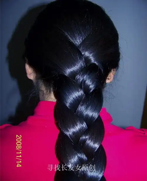 宝贝来啦---诱人的粗辫 - [中国长发网]