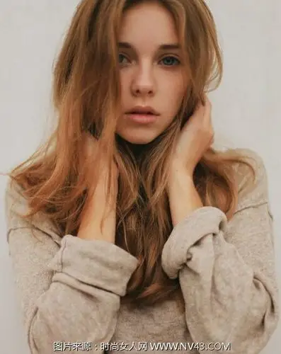 冬季流行中长发烫发发型图片五款欧美风烫发发型图片