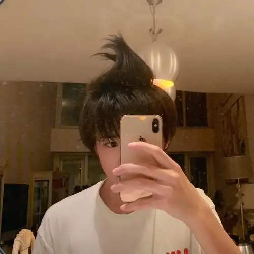 童萌在干嘛 _ 哔哩哔哩相簿