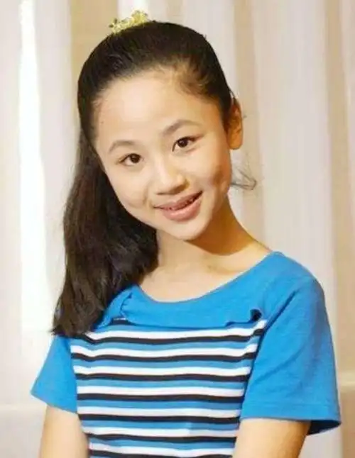 "男神收割机"杨紫:5岁出道,年少成名,12岁主演《家有儿女》