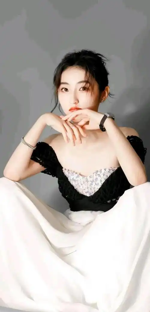 张子枫漫漫长路一个人走