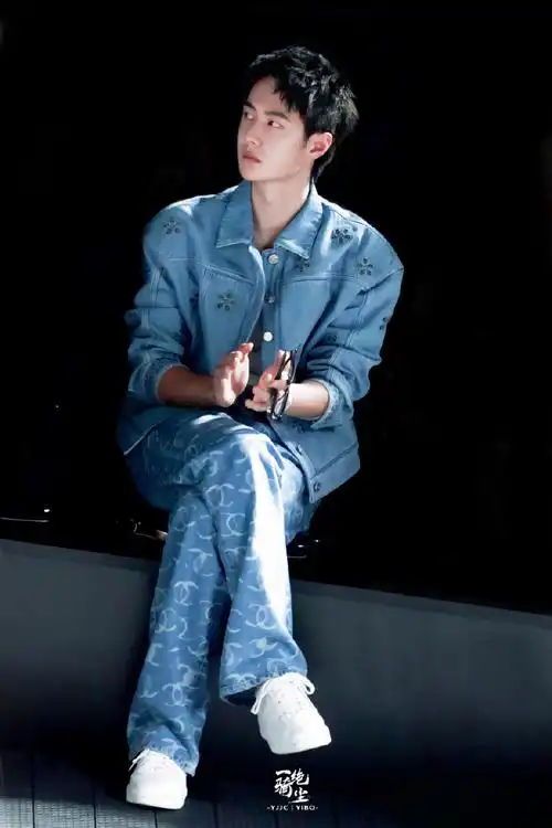 王一博超话香家公子@uniq-王一博#王一博#|#王一博香奈儿品牌形象大使