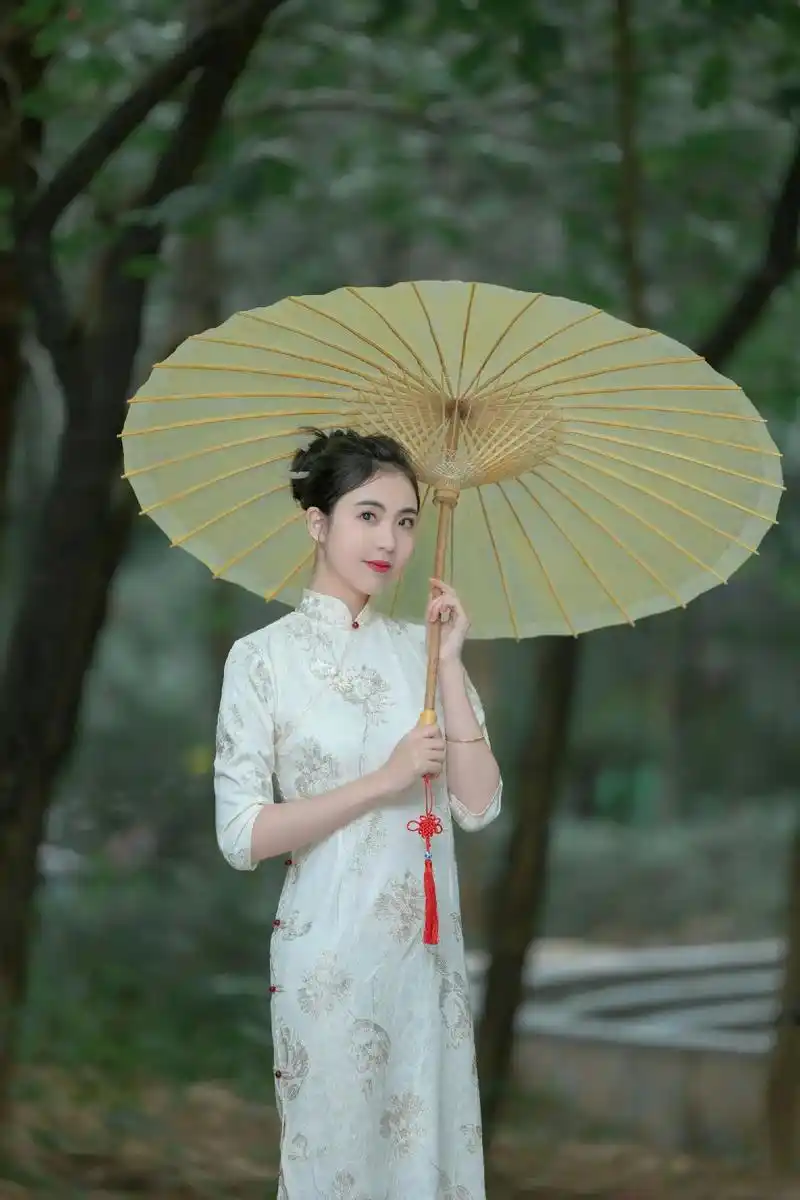 在宁德也可以找到江南水乡的感觉,身着旗袍置身林间小 - 抖音