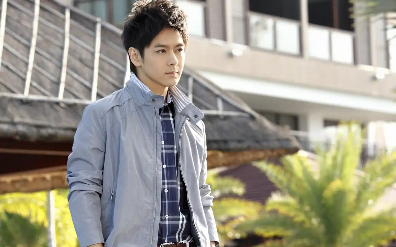 白马王子林志颖高清壁纸_全才林志颖_明星图片_