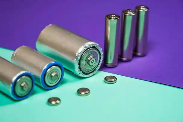 石墨烯电池是一种新型的电池技术,它的出现引起了广泛的关注.