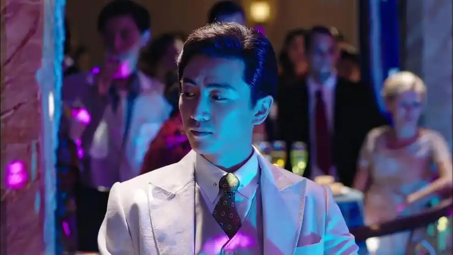 《红蔷薇》陈晓剧照