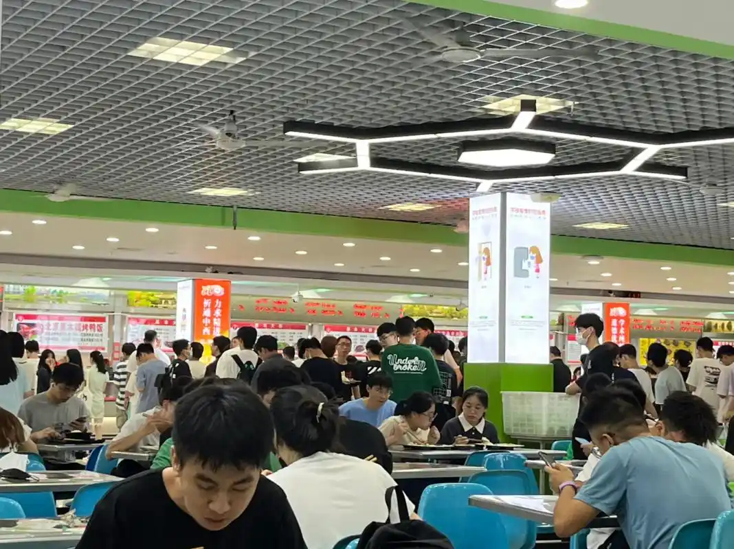 南通大学校园食堂开更