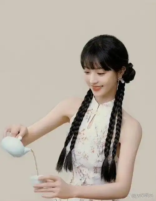 田曦薇编发旗袍