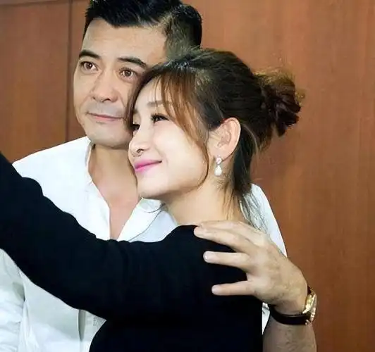 回顾秦海璐帮丧子丧夫的婆婆走出伤痛自己病了婆婆将她当女儿