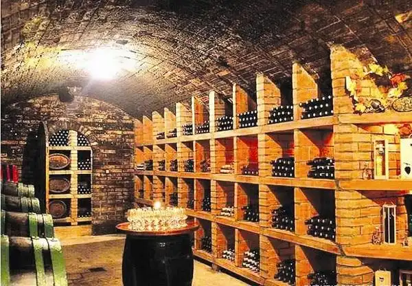 地下酒窖设计需考虑通风的重要性