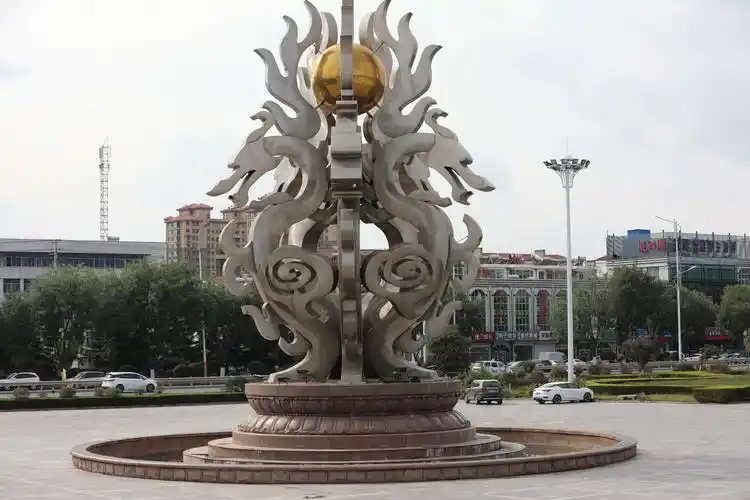 2019年10月25日(星期五)父子俩莱阳留影纪念.