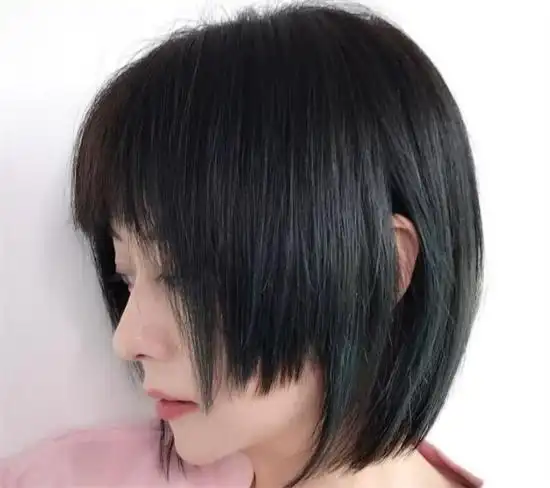 日常好看的黑色短发,选这样的短发不会有错的_发型造型_宝妈时尚生活