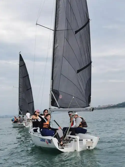 烟台分行举办私行亲子帆船活动