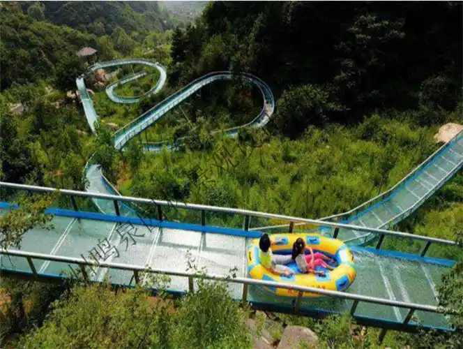 云泉汇喊泉工程 中山呐喊喷泉   服务范围包括:玻璃漂流滑道,趣味水