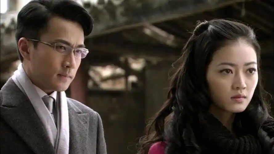 p>电视剧《千山暮雪》是根据小说家 a target="_blank" href="/item