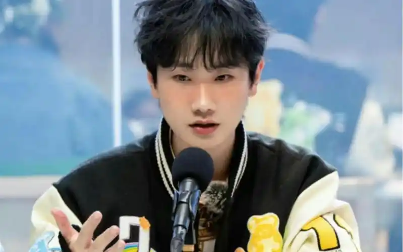 【汪苏泷】相册中部分2023上半年大帅哥2.0小cut