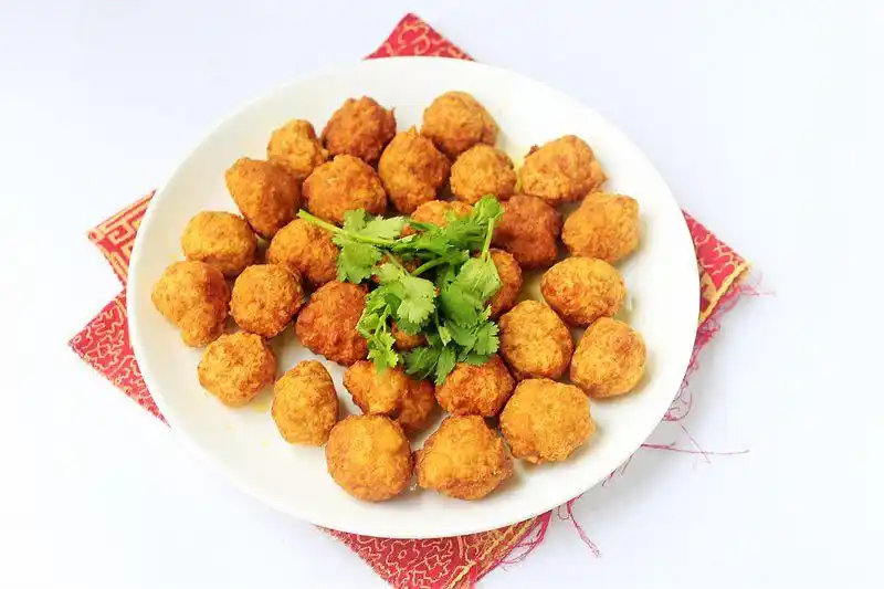 团团圆圆炸鱼丸,金黄酥香无腥味,原汁原味太好吃了