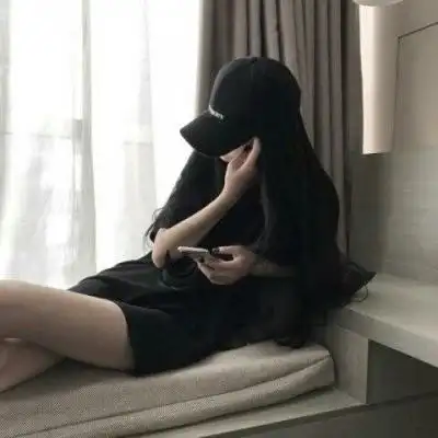 帽子控冷酷女生头像