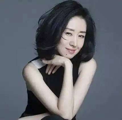 下巴有痣下巴有痣的几位女星