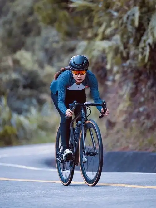 骑行服@森地客轮组@lún轮组头盔眼镜@rudy陆迪运动