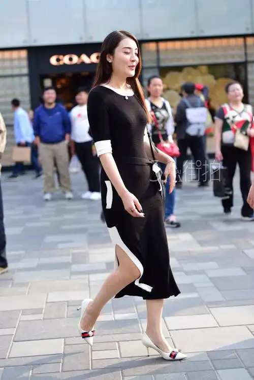 漂亮又有气质的少妇,身材高挑,体型匀称,真是极品 - 3a街拍 - 街拍购