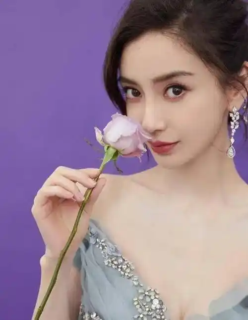 妩媚动人杨颖写真:日系尤物,杨颖的美貌与魅力,每一个瞬间都美得让人