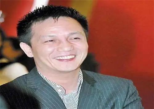 上海周正毅入狱嫌热给每间牢房装空调服刑16年挣了30亿