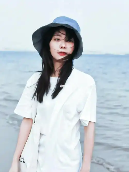 谭松韵海边少女