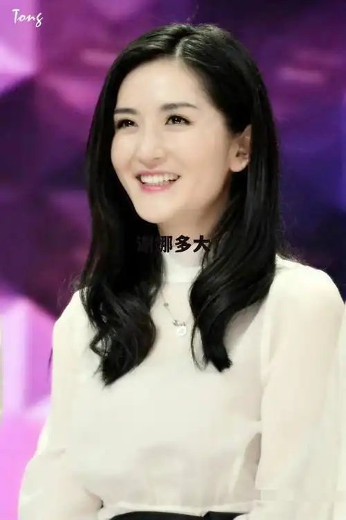 截止到2021年6月谢娜40岁谢娜,1981年5月6日出生于四川省德阳市中江县