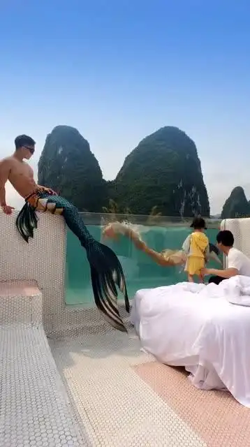 女生穿鱼尾叫美人鱼男生穿鱼尾叫什么