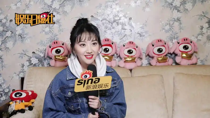 【#2019央视春晚#专访之景甜超话】#新年心祝福#@景甜也是第二次登